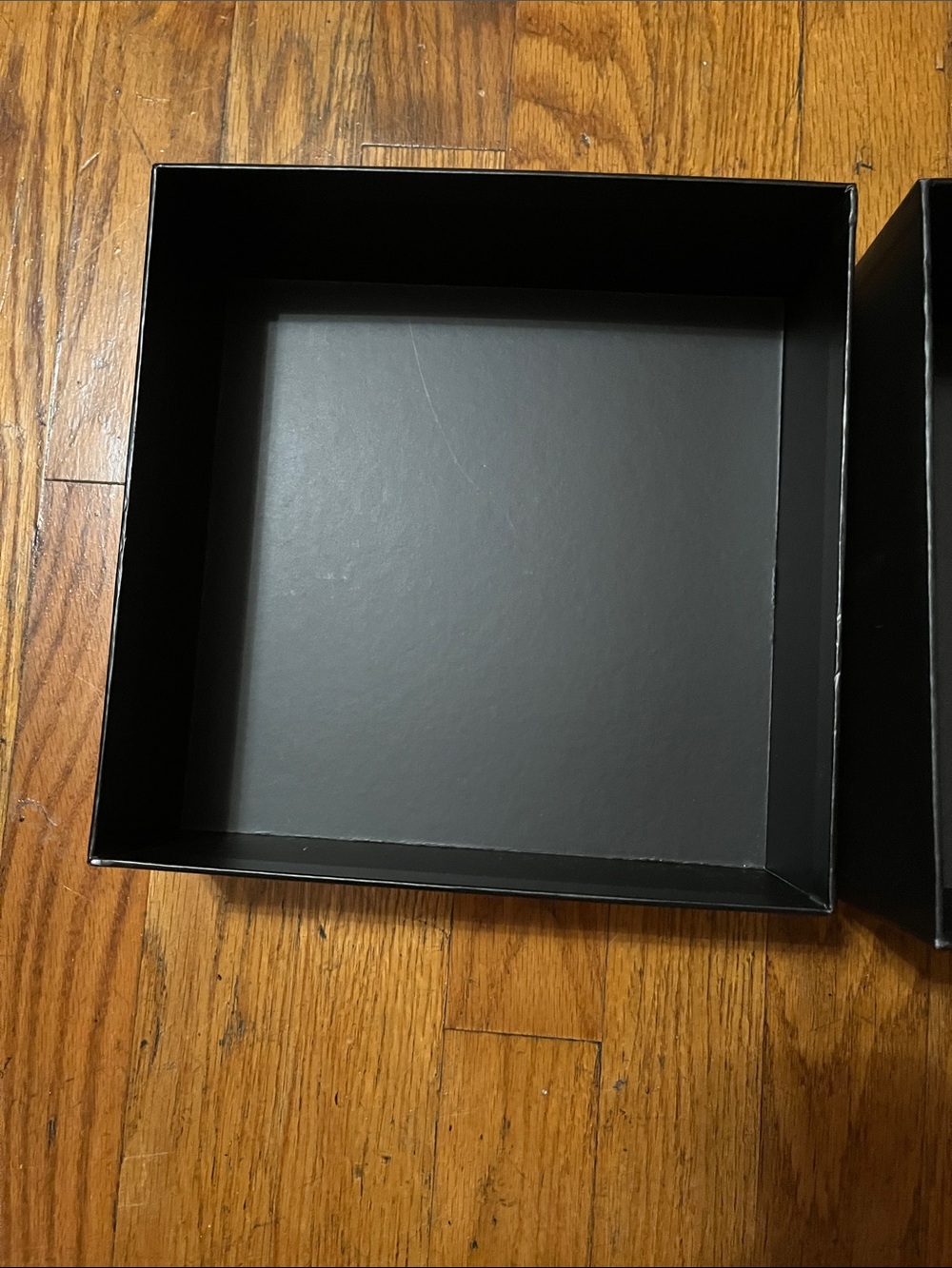 CHANEL Black Embossed Logo on White Empty Box - Picture 10 of 15